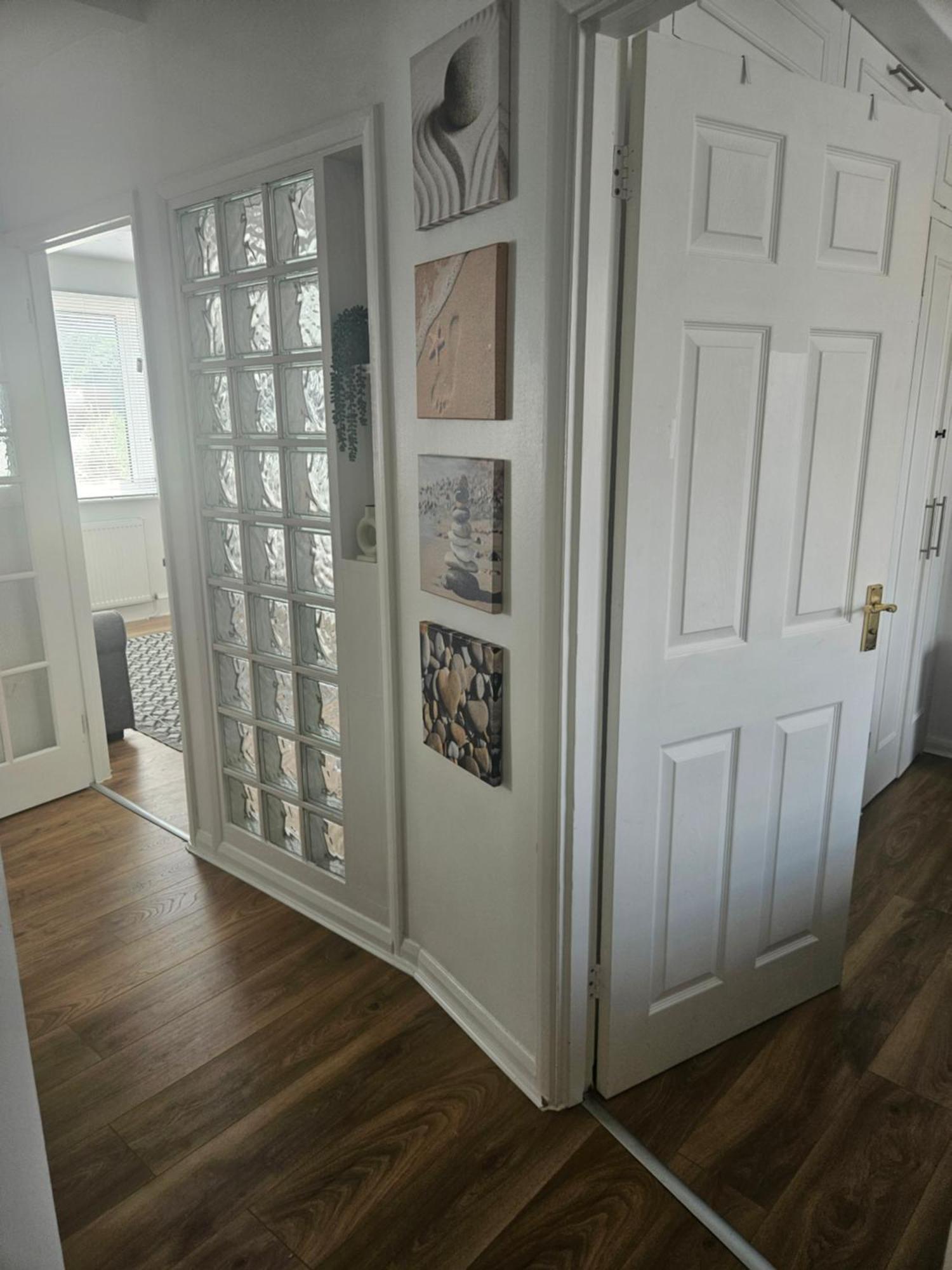 St Albans City Stays - Near Luton Airport - St Albans Abbey & City Train Station - Close To London- Harry Potter World - The Odyssey Cinema - Abbey Cathedral- Contractors I Business I Leisure- Sleeps Upto 6 People 외부 사진