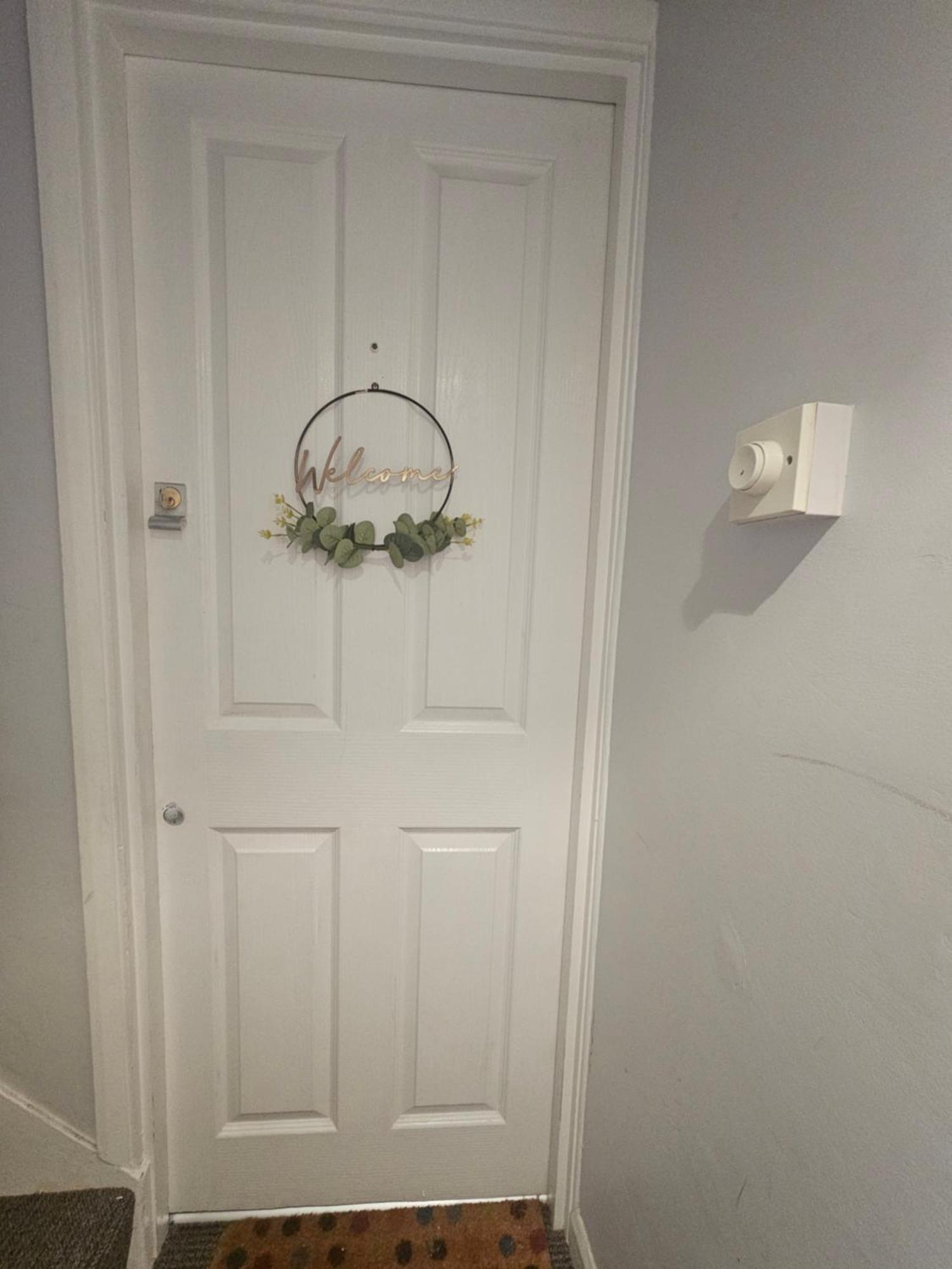St Albans City Stays - Near Luton Airport - St Albans Abbey & City Train Station - Close To London- Harry Potter World - The Odyssey Cinema - Abbey Cathedral- Contractors I Business I Leisure- Sleeps Upto 6 People 외부 사진